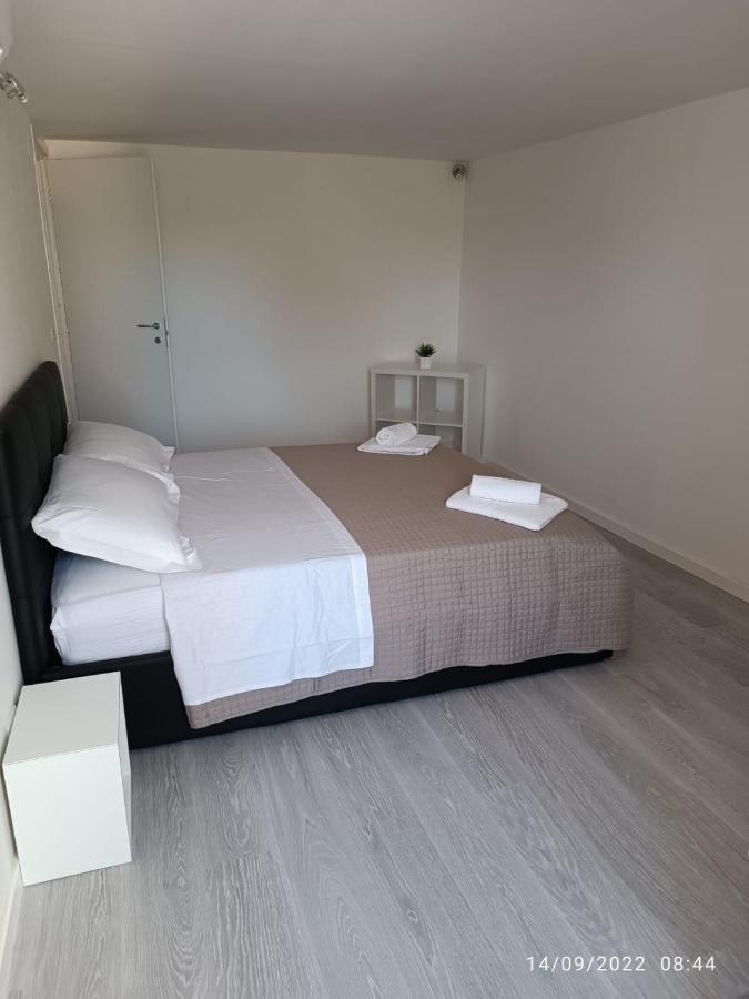 Di Fronzo Guest House T Triggiano Exterior foto